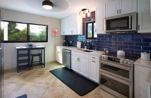 Rosendal House | Sleeps 10 w/free POOL Heater - See details