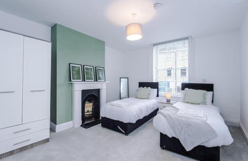 Otley Apartment | Sleeps 4, Duplex Apartment, Long Term Disc