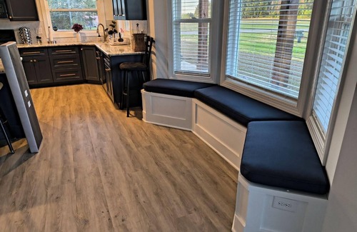 Carthage House | Sleeps 6+. Amazing Fly-in or Drive-in Hangar Home minutes from Pinehurst!