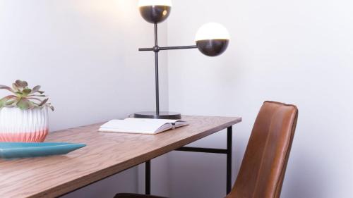 Rutledge Hill House | Sleeps 8 4 SoBro Suites w Kitchens Modern Touches – by AvantStay