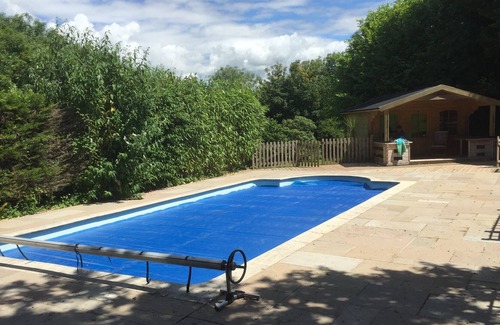 Newton Ferrers House | Sleeps upto 16 people, Pet Friendly.