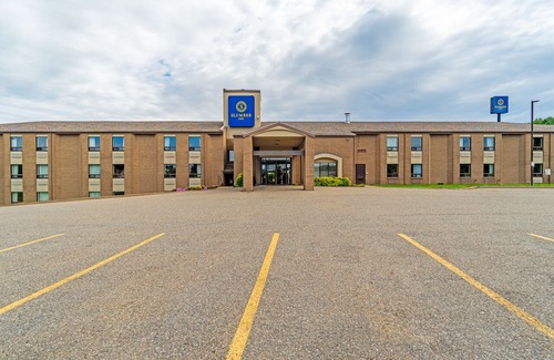 New Minas Hotel | Slumber Inn