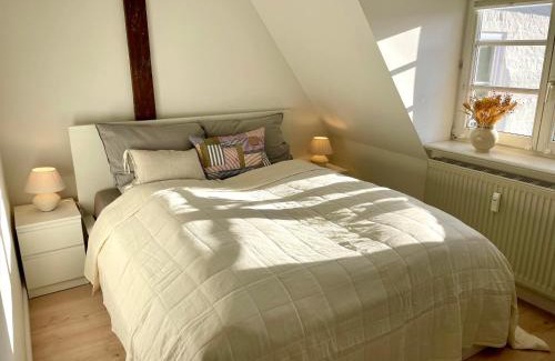 Zentrum Apartment | smør I Skandi-Style im Speicher I 1 Min zum Hafen