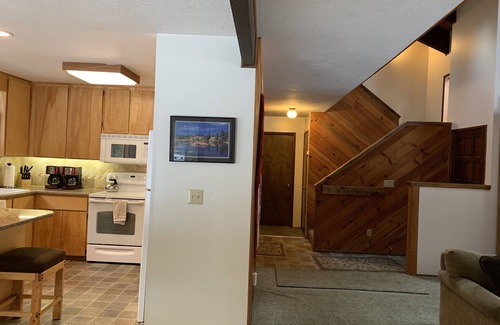 Black Butte Ranch House | SM BBR home - Perfect for two families!