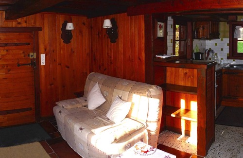 Chamonix City Centre Ski Chalet | Small Chalet (Typically Montagnard) in a quiet location with large garden at Les Bossons