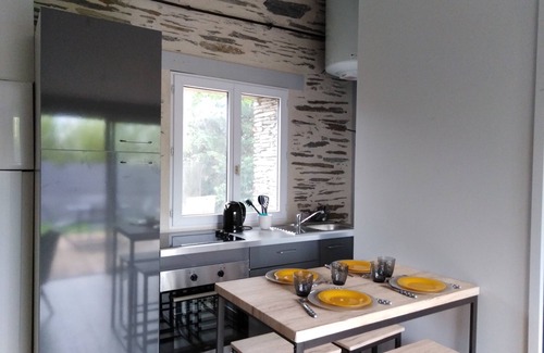 Les Garennes-sur-Loire House | Small house in restored farmhouse with swimming pool