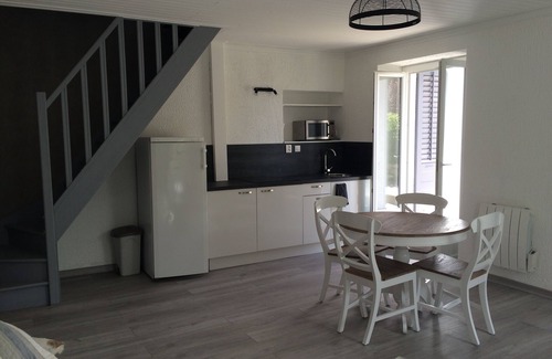 Mercury House | Small house "cozy haven of peace in the mountains"