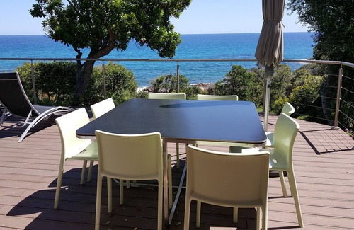 Pinarellu Villa | Small pariadis, feet in the water, raised ground, 10pers!