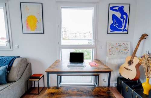 Le Pre-Saint-Gervais Apartment | Small Parisian oasis