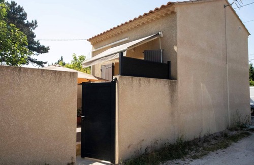 Font d'Irac House | Small recent house with wooded garden