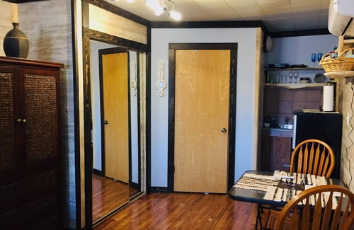 Swiss Manor Apartment | Small studio in the quite neighbourhood.