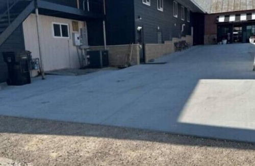 Caledonia Apartment | Small Town Vibe