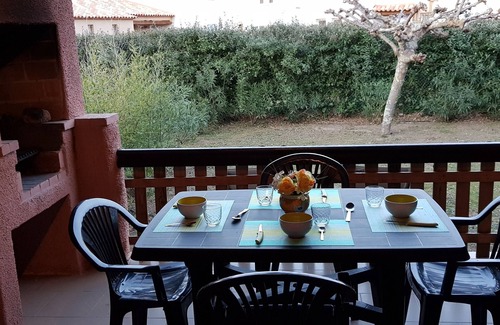 Porto-Vecchio Villa | Small villa in calm and closed wooded park 700 m from the beach of St Cyprien