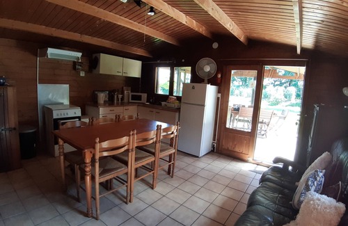 Clermont Ski Chalet | Smallwater Lake Chalet, family friendly, with lakeside views & free fishing