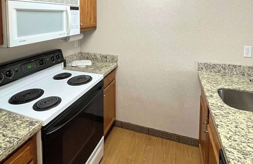 South Burlington Hotel | Smart Suites, an Ascend Collection Hotel