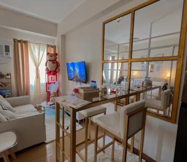 Trece Martires Hotel | SMDC HOPE RESIDENCES (Pecho Perfect Suite)