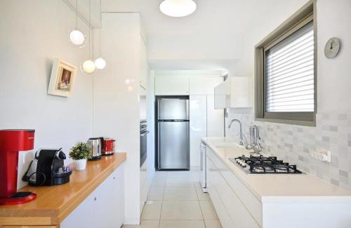 Old North Apartment | Smiling Joe by HolyGuest