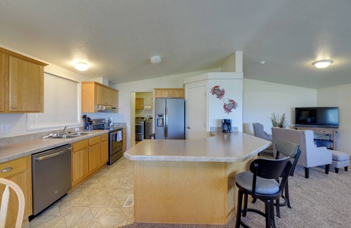 Smith River House | Smith River Home w/Boat Launch & Ocean Views