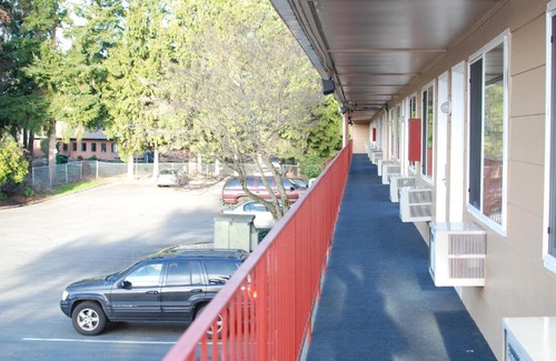 Arlington Hotel | Smokey Point Motor Inn