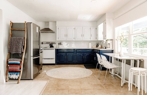 Cookson House | Snake Creek Lake Retreat at Woodhaven Cabin