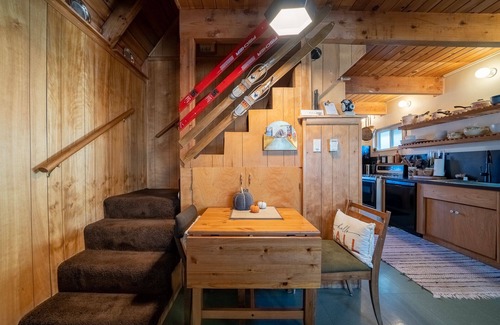 Big Bear City Cabin | Snow Daze! Visit the mountains! Bring your pup, stay, play & enjoy clean air!