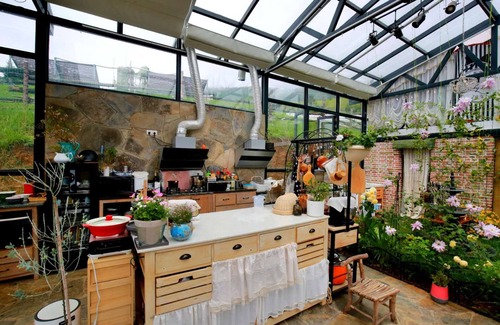 Yulong County House | Snow Mountain ·Flower Blossom