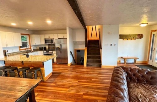 Claysburg Cabin | Snow Problem. "The Best View on the Mountain