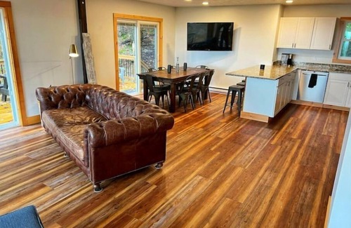 Claysburg Cabin | Snow Problem. "The Best View on the Mountain