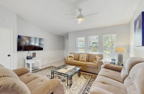 Englewood East House | Snow We're Not