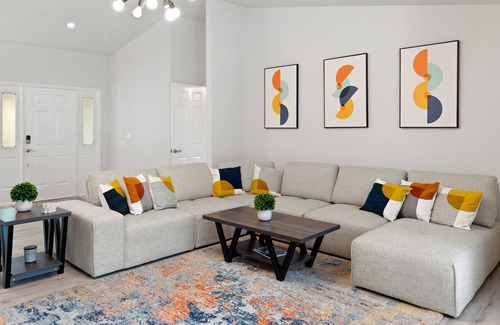 Kings Lake House | Snowbird-Friendly Home with Private Pool, Patio, Grill, & Free WiFi