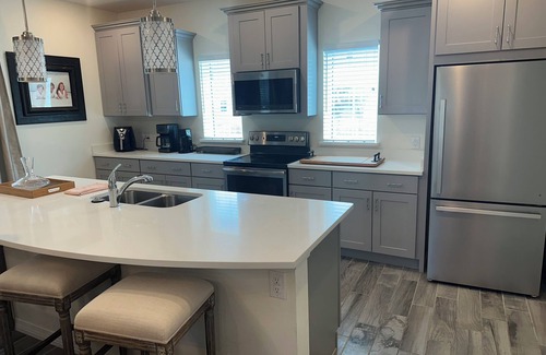 Ono Island Villa | SNOWBIRD SPECIAL Welcome to La Dolce Vita, a spacious 2BR beauty in Perdido Key