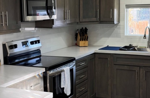 Cienega Springs House | Snowbirds' Retreat newly remodeled house with AC/Heat & WiFi on Parker Strip.