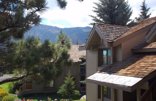 Mammoth Lakes Condo | Snowcreek Resort Vacation Rental #252