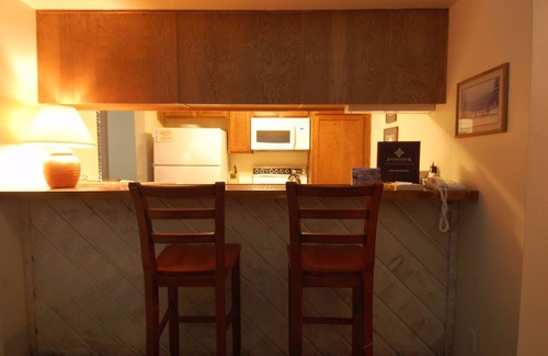 Mammoth Lakes Condo | Snowcreek Resort Vacation Rental #272