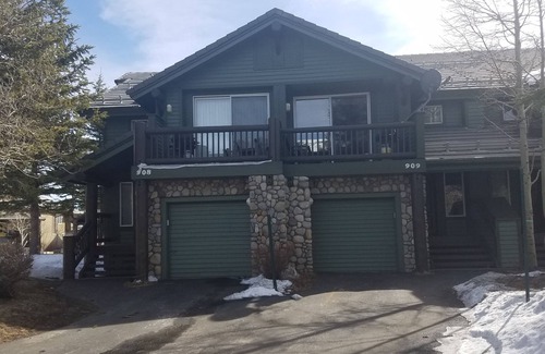 Mammoth Lakes Condo | Snowcreek Resort Vacation Rental #908