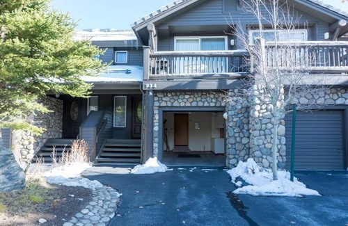 Mammoth Lakes Condo | Snowcreek Resort Vacation Rental #934