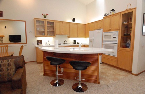 Mammoth Lakes Condo | Snowcreek Resort Vacation Rental #954