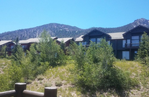 Mammoth Lakes Condo | Snowcreek Resort Vacation Rental #950