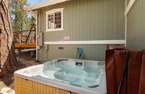 Fox Farm House | Snowcrest Lodge in Exclusive Fox Farm