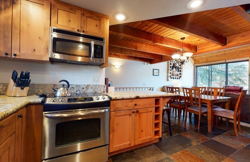 Mammoth Lakes Condo | Snowflower 26 Remodeled Spacious Condo With Great Complex Amenities by RedAwning