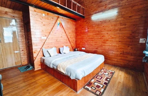 Theog Cottage | Snowind Cottages - Double Room with Mountain Viewn