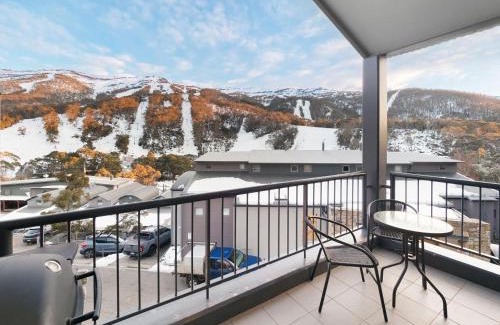 Thredbo Apartment | Snowman 8