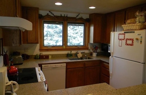 Sun Valley House | Snowshoe out the back door. Time to think snow!