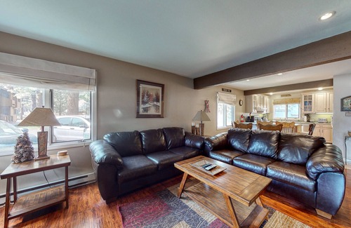 Mammoth Lakes Condo | Snug dog-friendly house in downtown Mammoth Lakes w/shared pool & hot tub