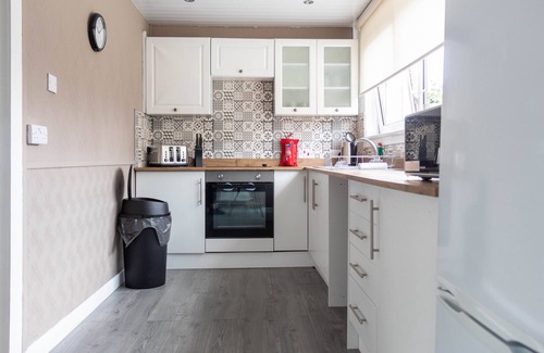 Shotts House | Snug Modern Home in Shotts