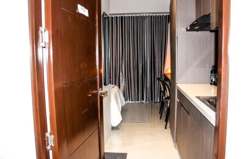 Cebu House | Snug Plug