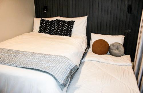 Cebu House | Snug Plug