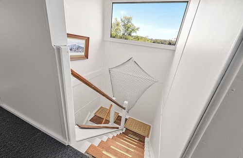 Greens Beach House | So close to the beach