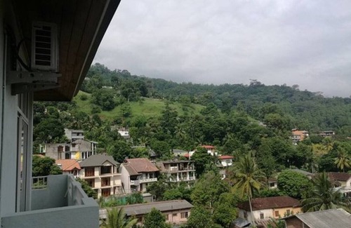 Kandy Bed & Breakfast | Sobaya Kandy- Deluxe unit 2