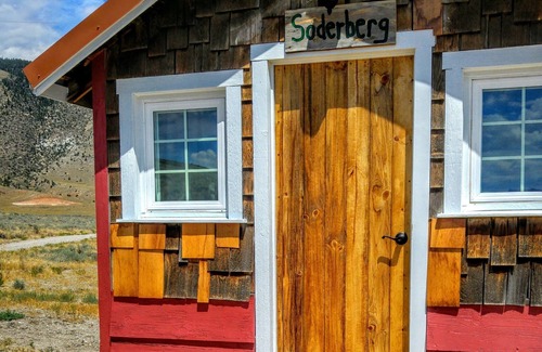 Cody Cabin | Soderberg cozy rustic cabin 5 min from Cody